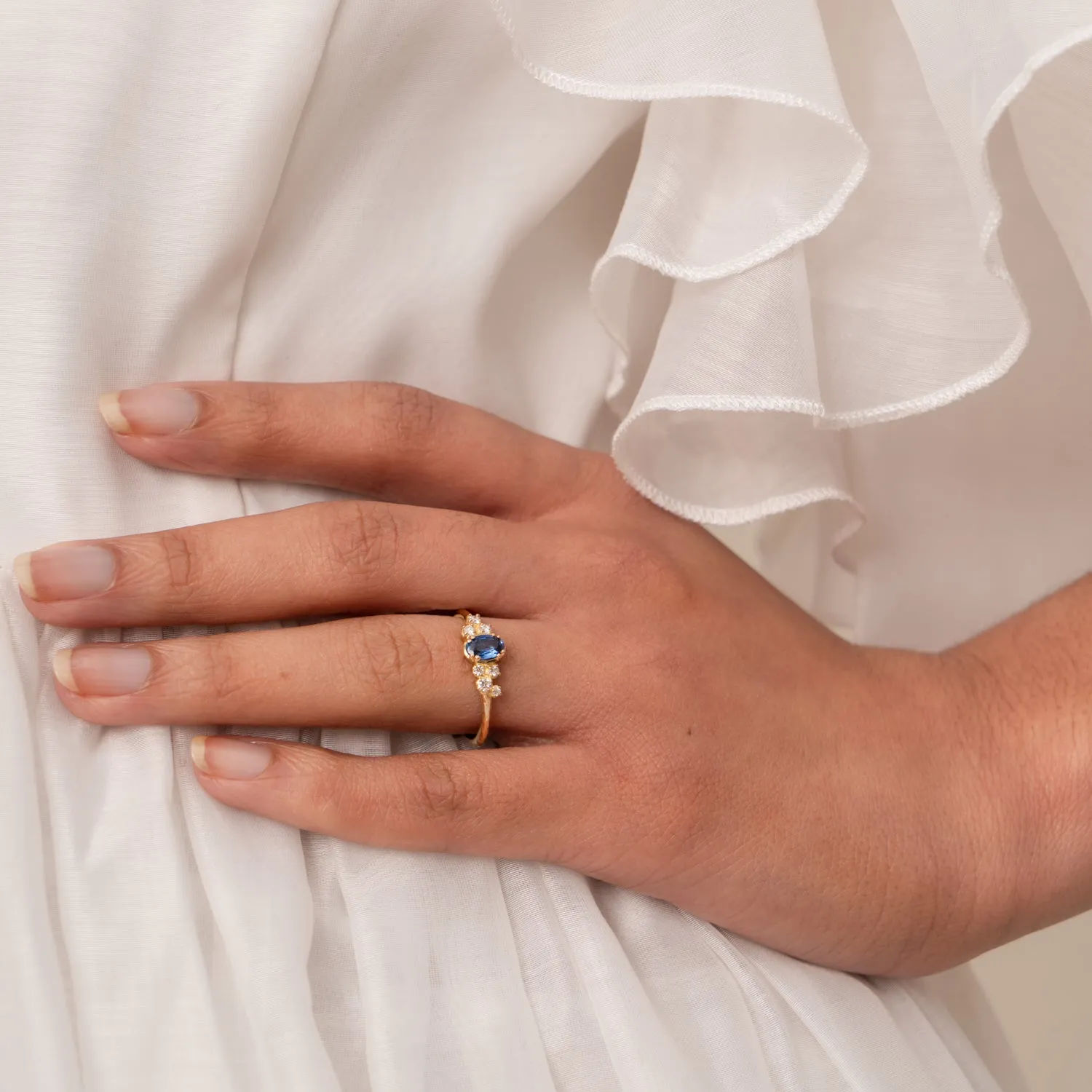 18k Oval Sapphire & Diamond Stargazer Ring