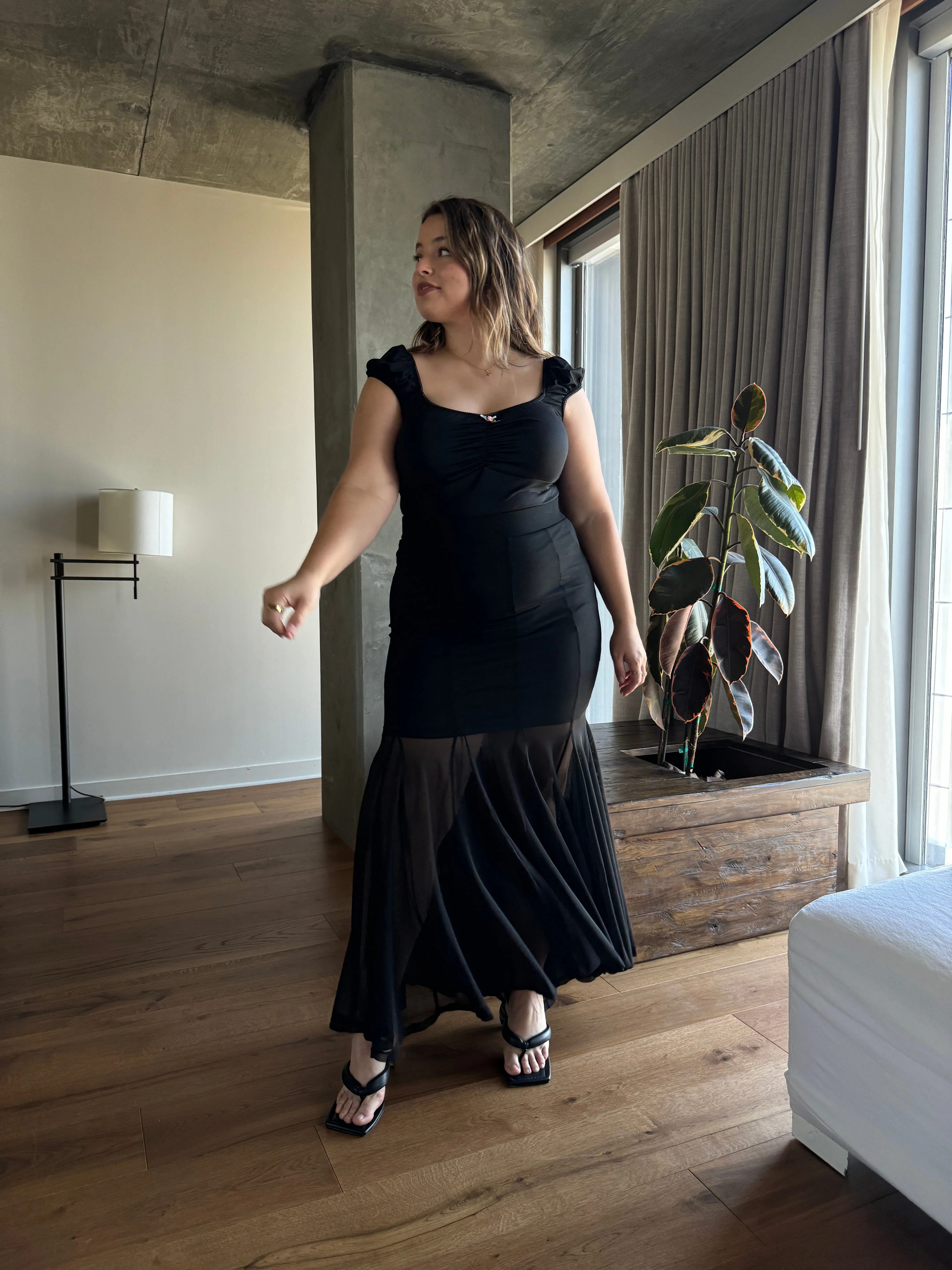 Plus Size Fishtail Maxi Skirt