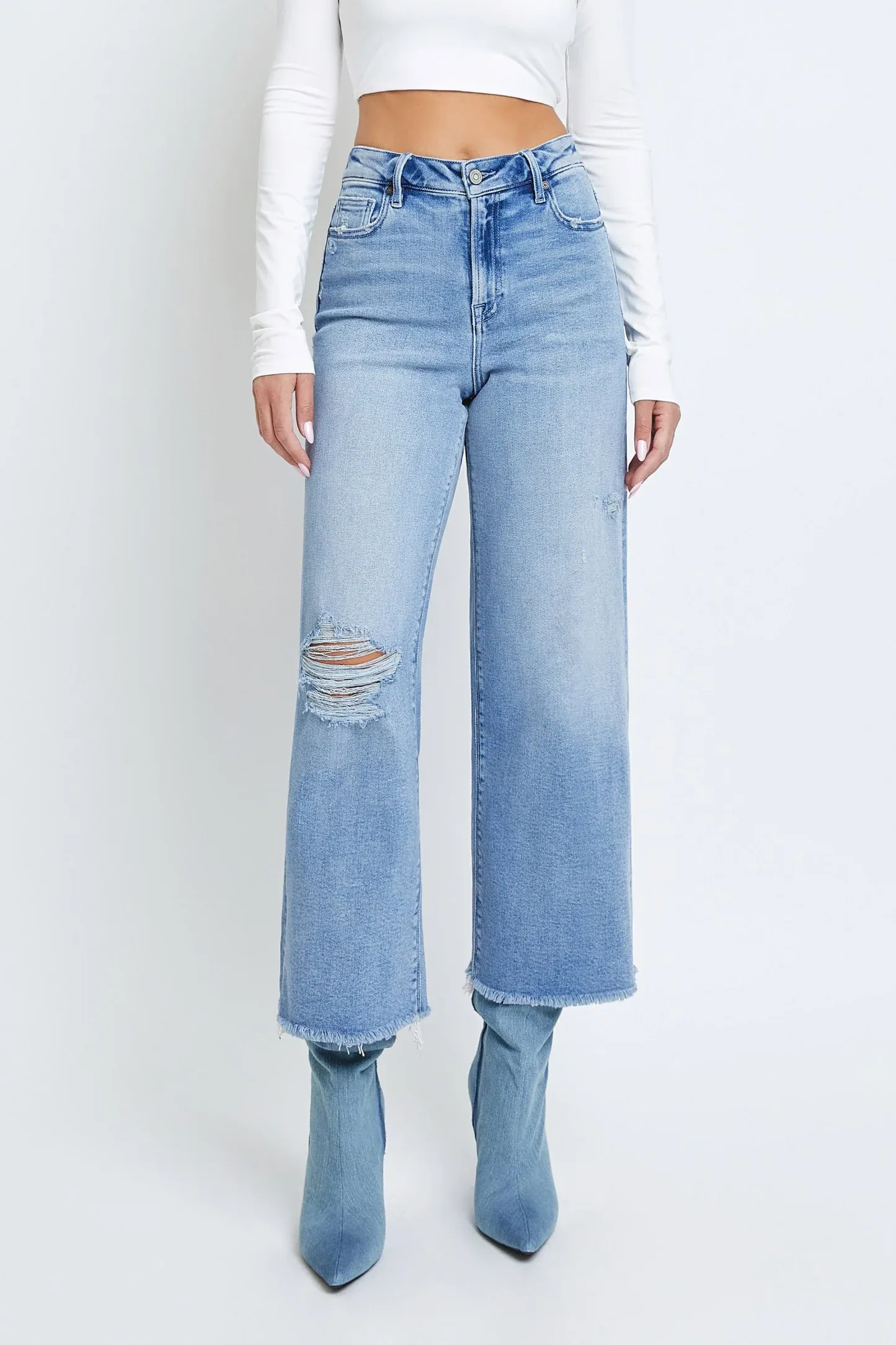 Vintage Wash Knee Distressed Cropped Wideleg Jeans